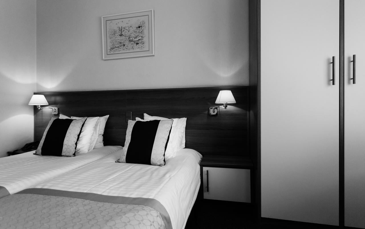 Hotel Prado Oostende Buitenkant foto